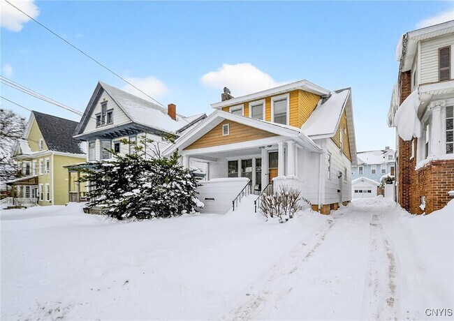 Foto del edificio - 1521 Grant Blvd