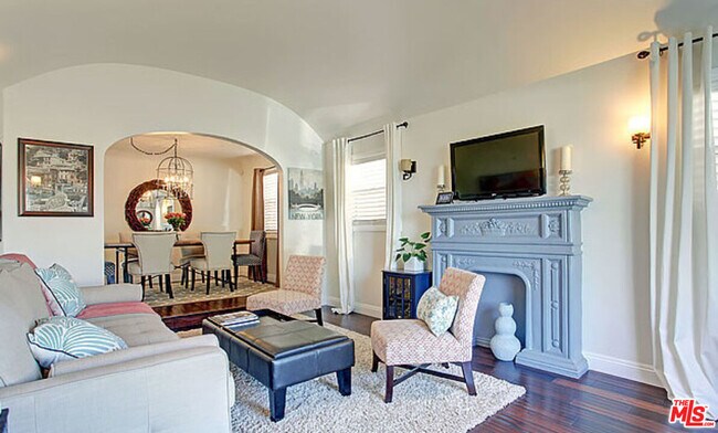 Building Photo - 2315 Cochran Ave