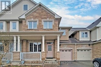 Building Photo - 10 Birdsong St