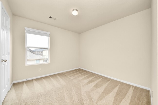 Building Photo - 9914 Swallow Dr