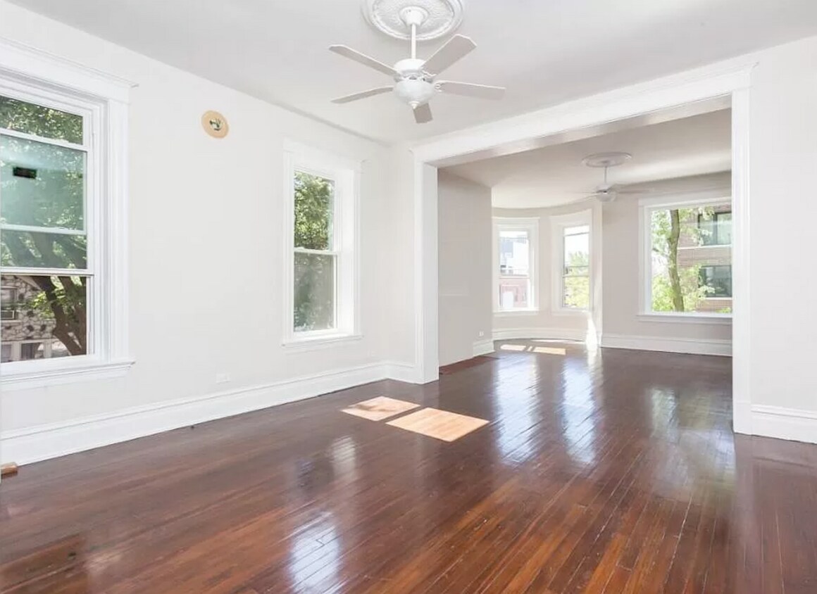 Foto principal - 901 N Fairfield Ave
