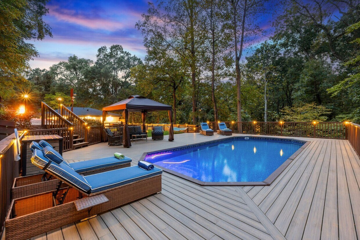 Foto principal - NEW! Fully Furnished Atlanta Oasis - Upsca...