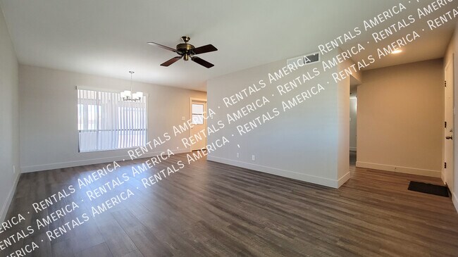 Building Photo - 11633 N Desert Hills Dr W