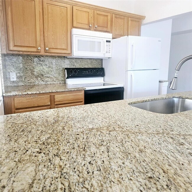 Foto del edificio - 3116 E Sunrise Blvd