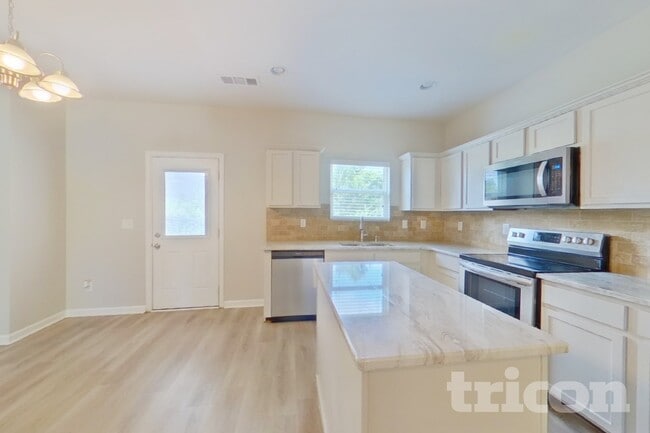 Building Photo - 283 Pernell Dr