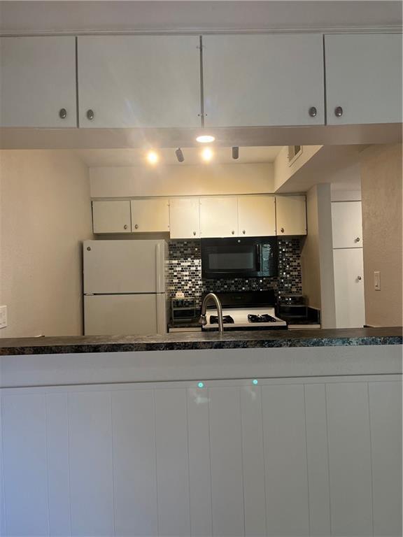 Foto del edificio - 7801 Shoal Creek Blvd