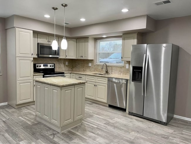 Photo - 132 Park Pl Apartment