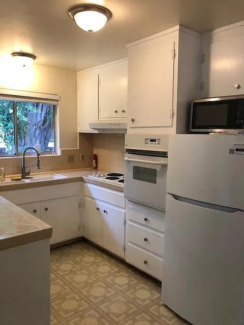 Foto del edificio - 4152 Avalon Ct