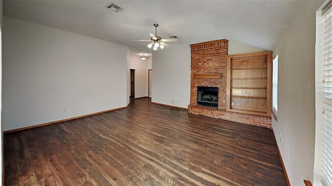 Building Photo - 12408 SW 12th St