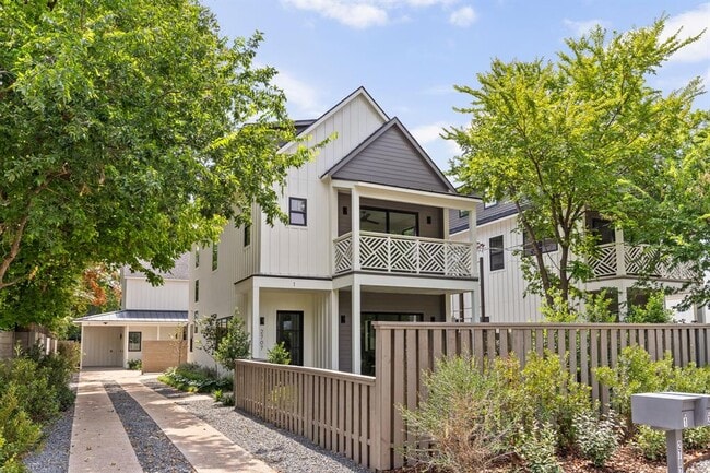 Foto del edificio - 2707 Stacy Ln