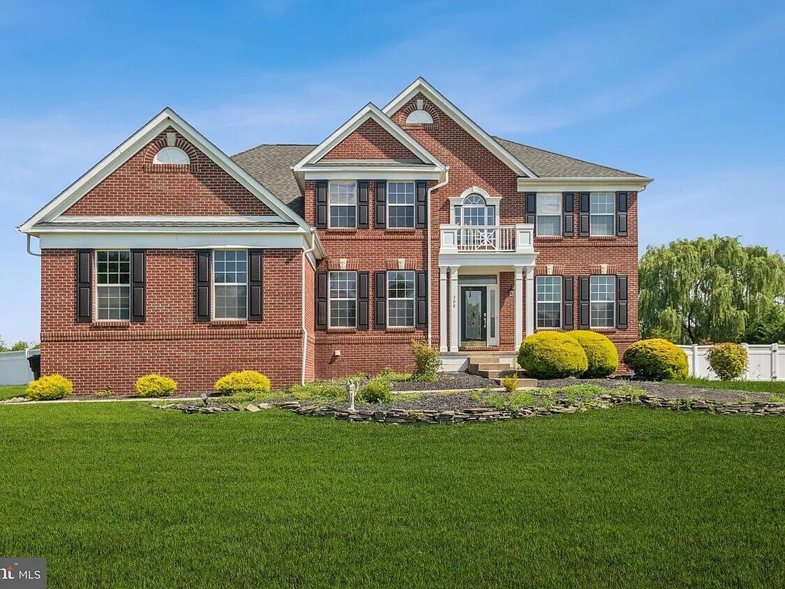 Foto principal - 308 Rabbit Ct
