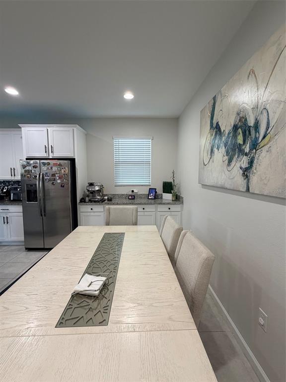 Building Photo - 5684 Western Sun Dr