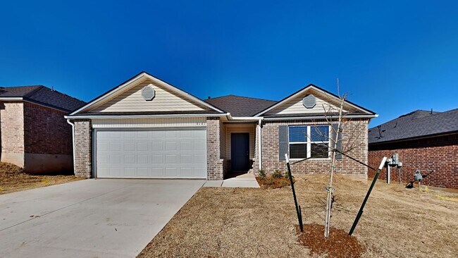 Foto del edificio - New 3 bedroom 2 bath home in Edmond schools