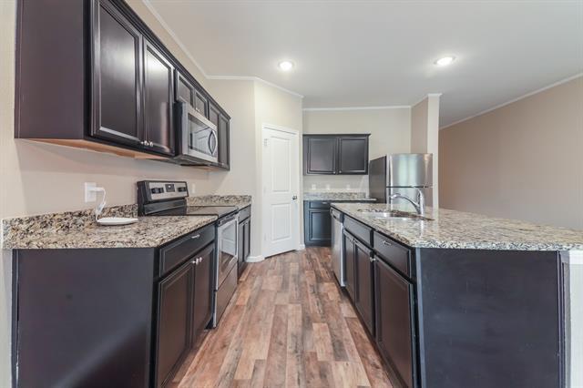 Foto del edificio - 425 Stone Creek Blvd