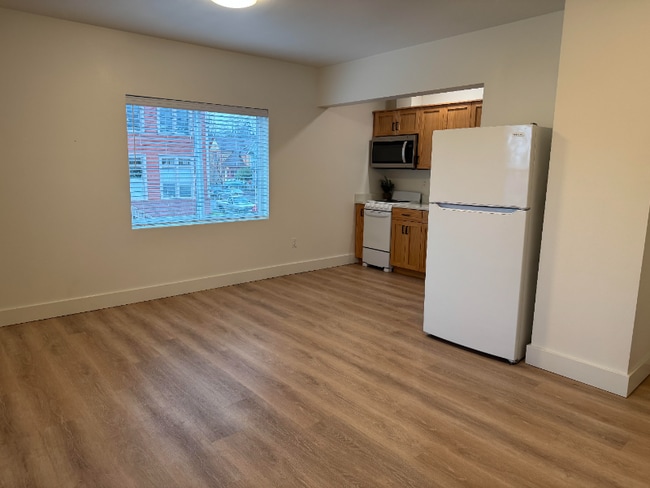 Building Photo - 1314 I St