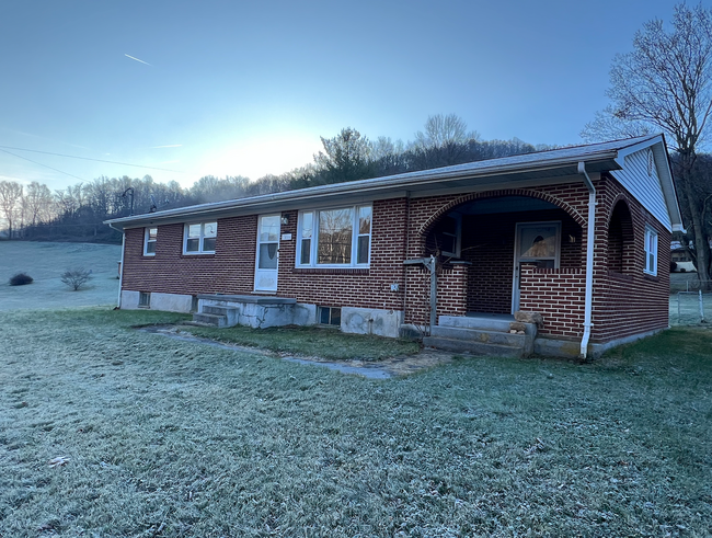 Building Photo - 7406 Virginia Ave