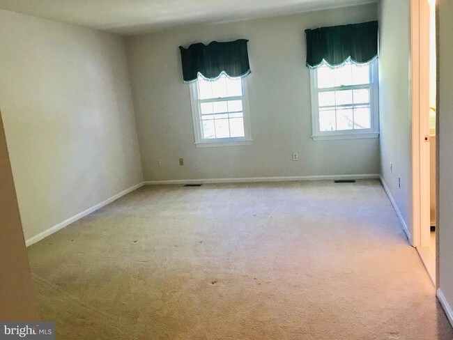 Building Photo - 10111 Ebenshire Ct