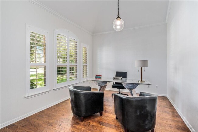 Foto del edificio - 8113 Via Verde Dr