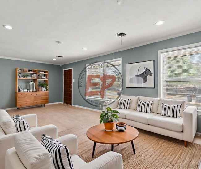 Building Photo - 605 Catalina Dr