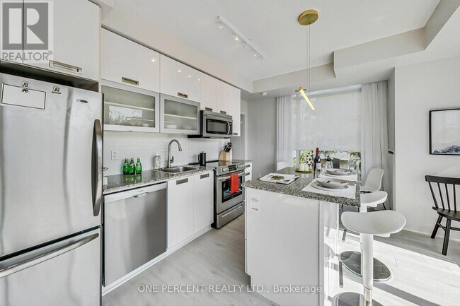 Building Photo - 90 Stadium Rd