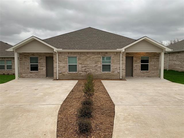 Foto principal - 2321 N Hickory St