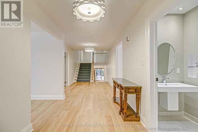 Building Photo - 47 Waterloo Ave