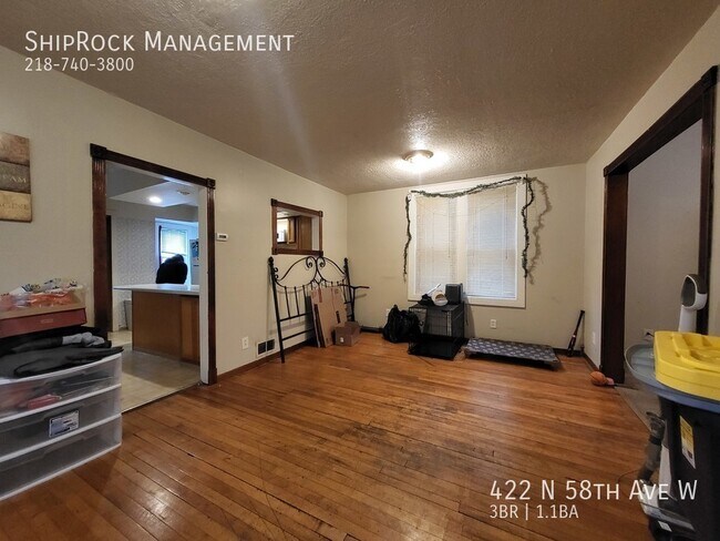 Building Photo - 422 N 58th Ave W