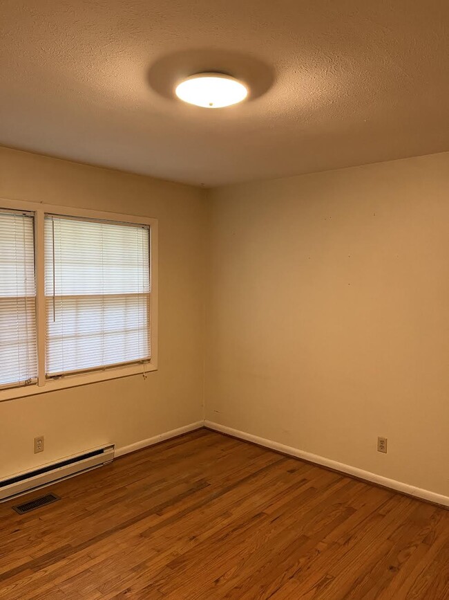 Foto del edificio - 109 West Blythe Circle-Rare Opening-55+ ov...