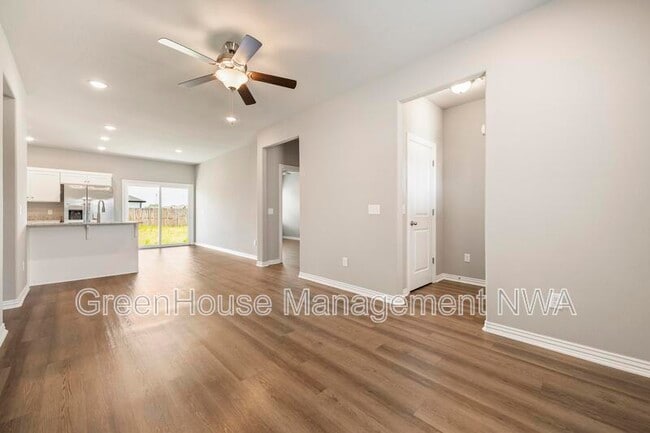 Foto del edificio - 210 Williams ct