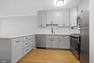 Building Photo - 1301 20th St NW