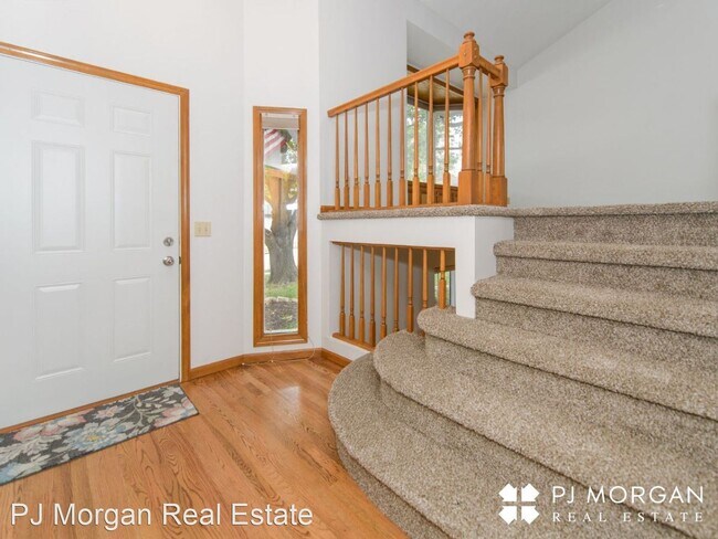 Building Photo - 3 br, 2 bath House - 7513 S 134th Street