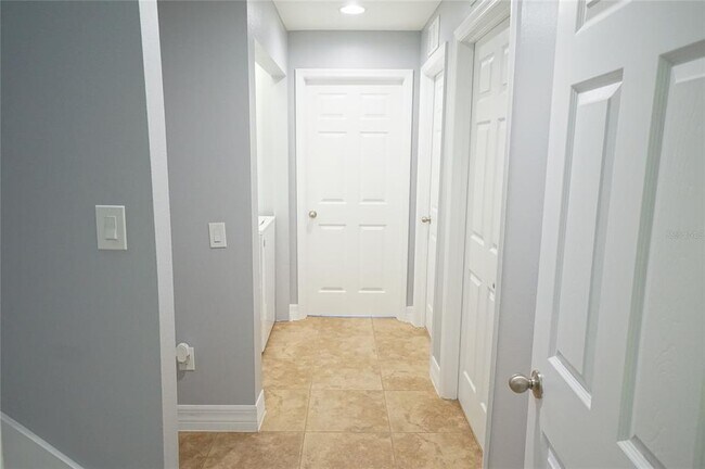 Foto del edificio - 6512 Biscayne Shore Ln
