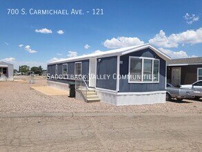 Building Photo - 700 S Carmichael Ave