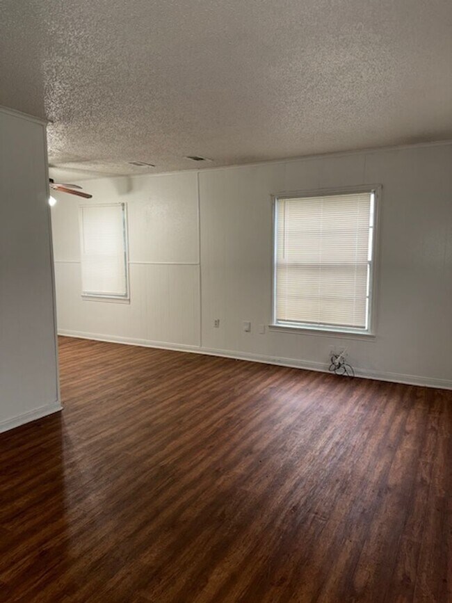 Foto del edificio - Adorable 2 bedroom 1 Bath