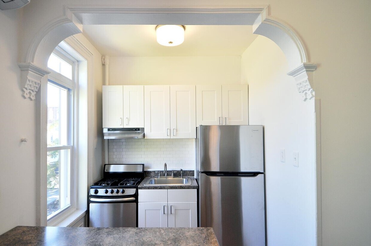 Primary Photo - 148A Webster Ave