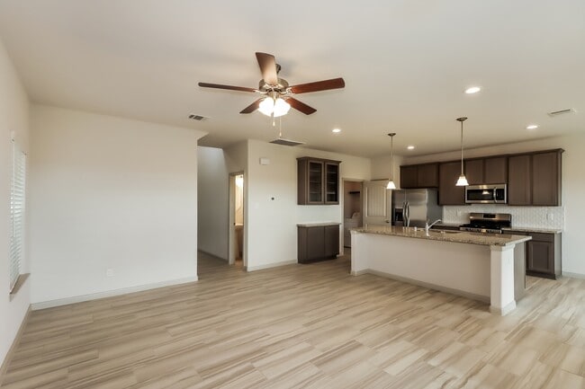 Building Photo - 7923 Cypress Country Dr