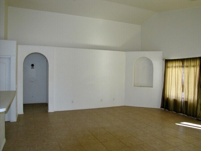 Photo - 3BR/2BA, 3-car garage, 1854 sq.ft. home in...