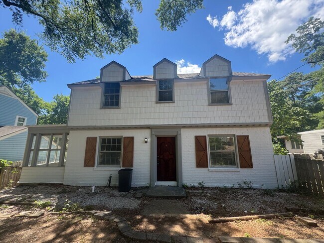 Foto del edificio - Large spacious home