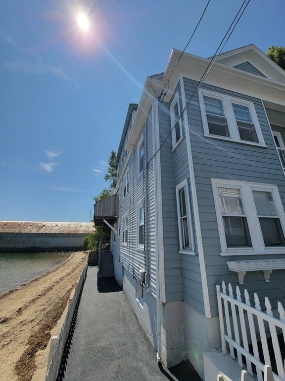 Building Photo - 14 Messervy St