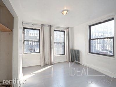 Building Photo - 123 S 4th St