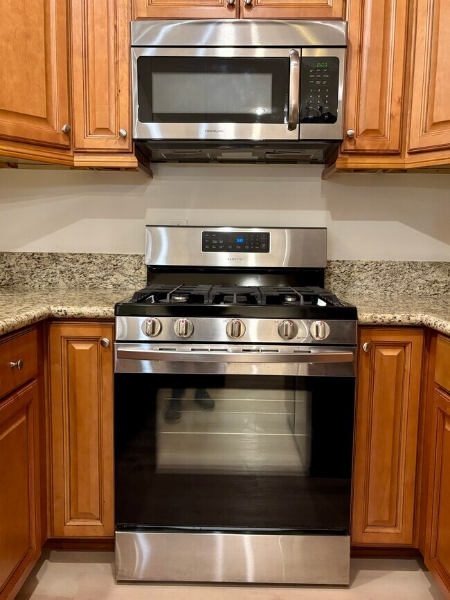 Unidad 3 - 538 Brooks Ave