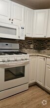 Brand new kitchen - 7206 Stagecoach Trl