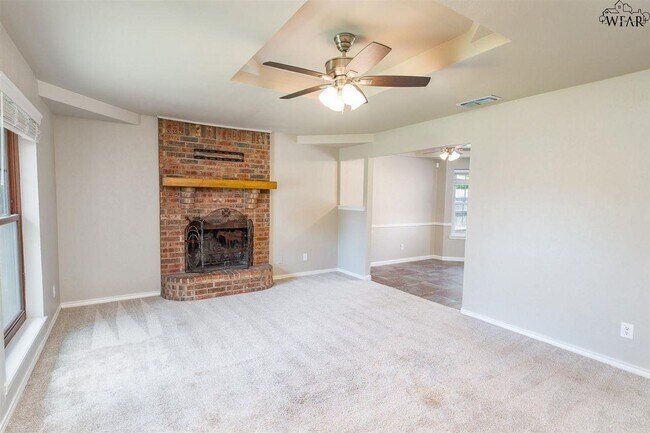 Building Photo - 6000 Laci Ln