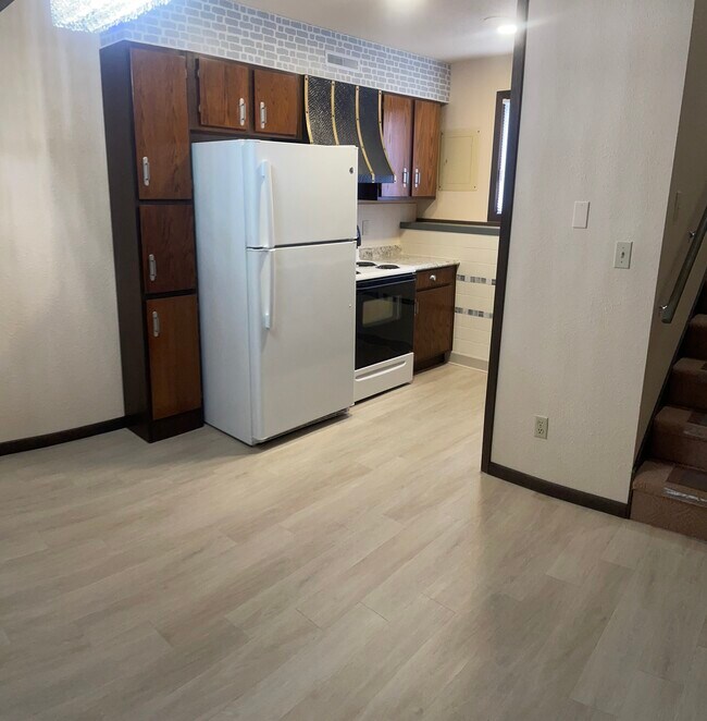 Foto del edificio - 1420 W South Park Ave