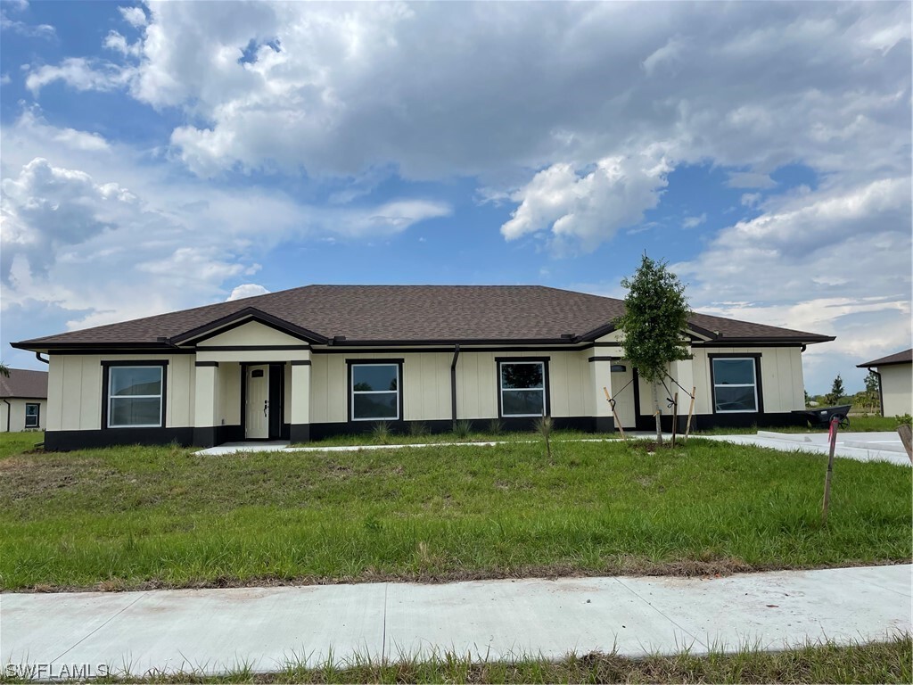 807 SW Raintree Blvd, LaBelle, FL 33935 Townhome Rentals in LaBelle