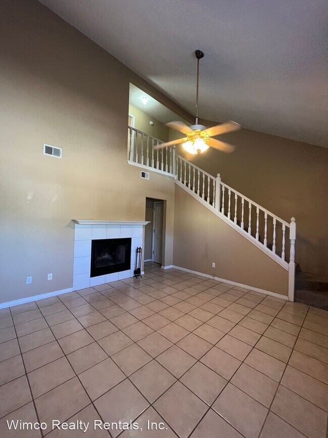 Building Photo - 2 br, 2 bath House - 507-C Channel Marker