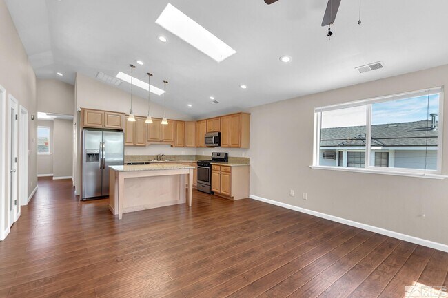 Building Photo - 318 Wheeler Ave