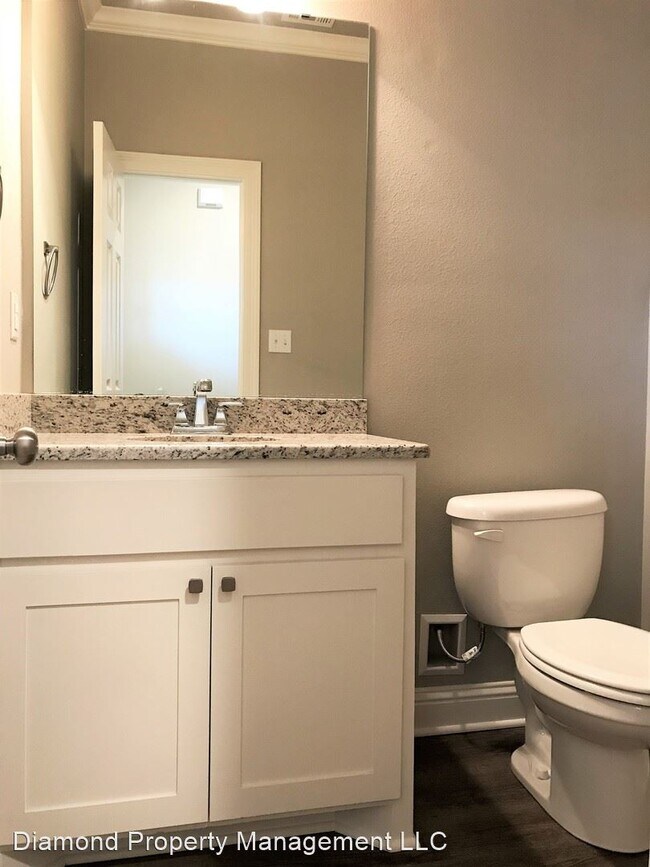 Building Photo - 3 br, 2.5 bath House - 606 Perfect Place