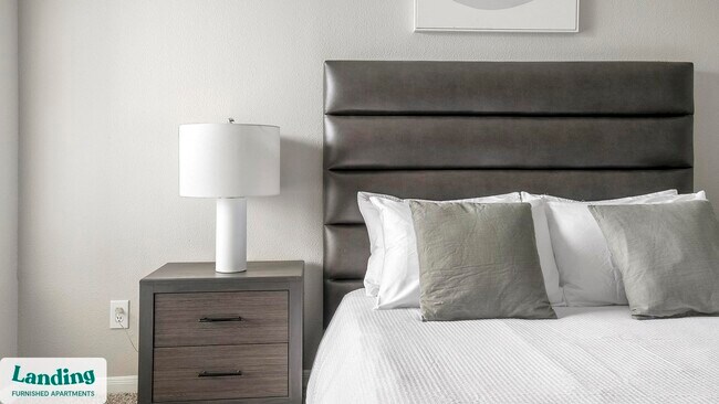 Building Photo - 2500 Woodland Park Dr