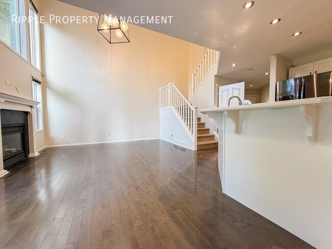 Photo du bâtiment - Modern 3 Beds, 3.5 Baths Single- Family | No Pets Allowed
